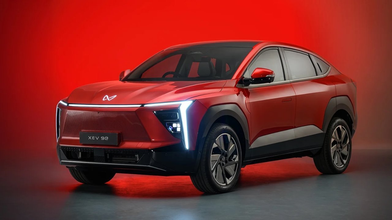 Mahindra XEV 9E 2026 Breaks Cover: Long-Range 548km EV With Premium  Features & 7-Seat Muscle - CGPS